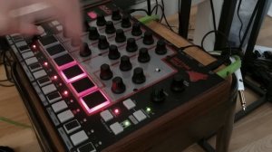 Akai Pro Rhythm Wolf (Demo)