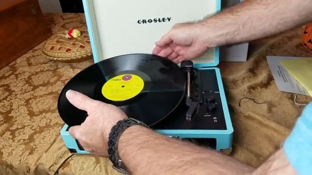 Crosley Deluxe Cruiser Turntable,  Gary J