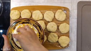 Картофельные котлеты с начинкой из яиц