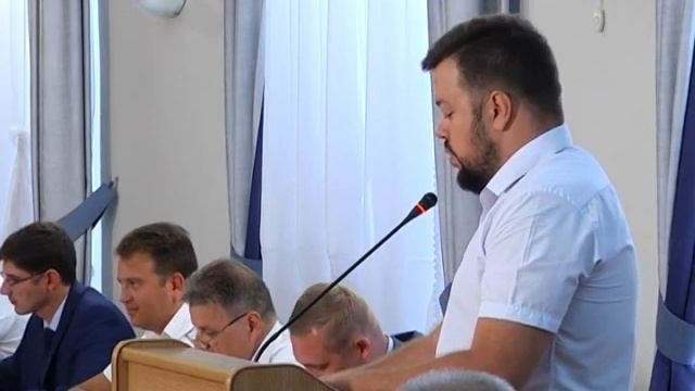 Недостроенный ледовый дворец в Севастополе демонтируют, а взамен .....