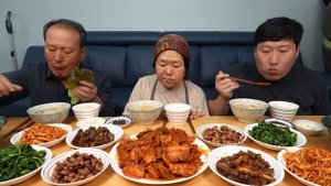 간만에 먹는 푸짐한 집밥 한 상! 제육볶음, 양미리조림, 콩자반 한식 먹방! (Korean homemade foods) 요리&먹방!! - Mukbang eating show