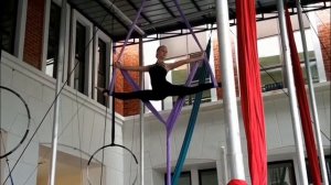 My first aerial silks show. Воздушная гимнастика на полотнах.
