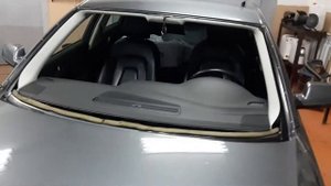 Установка лобового стекла Audi A4 B8