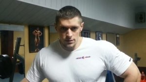 Адам Козыра / Adam Kozyra. Приседания Зерхера