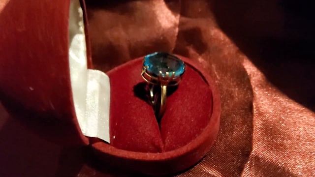 КОЛЬЦО "ГОЛУБОЙ ТОПАЗ" золото серебро,СССР 1960х#винтажноекольцо#кольцосереброссср#советскоесеребро смотреть онлайн