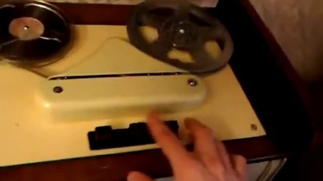 Катушечный магнитофон Днепр-10 смотреть онлайн