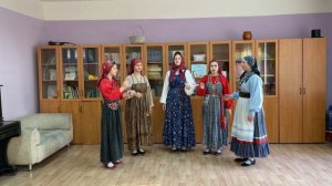 Фольклорный ансамбль Травонька - Ходила-гуляла - лирическая Ставропольского края (обр. В.В. Бакке)