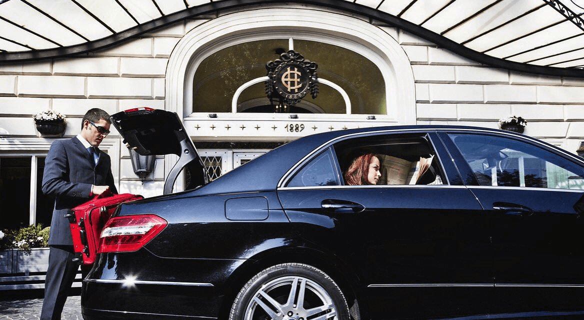 Noble Transfer - Fast, Affordable and Reliable Airport Transfer Across Europe.mp4 смотреть онлайн