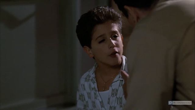 Бронкская история - Это не смешно, когда у девятилетнего сына денег больше, чем у отца. смотреть онлайн