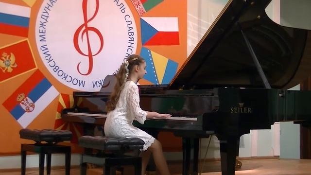 Ц.Кюи Вальс, исп. Волошина Ксения на Фестивале, 2015г смотреть онлайн