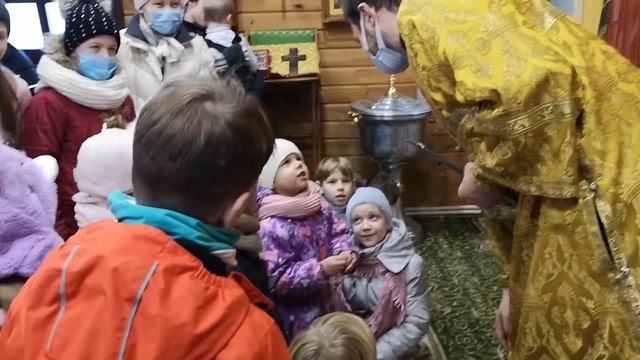 О чуде Рождества Христова... Слово юным христианам