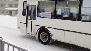 Автобус ПАЗ-4234-04 следует по Советской улице