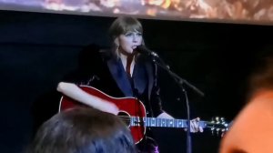 Taylor Swift - All Too Well (10 Minute Version) (Live at the All Too Well: The Short Film Premiere)