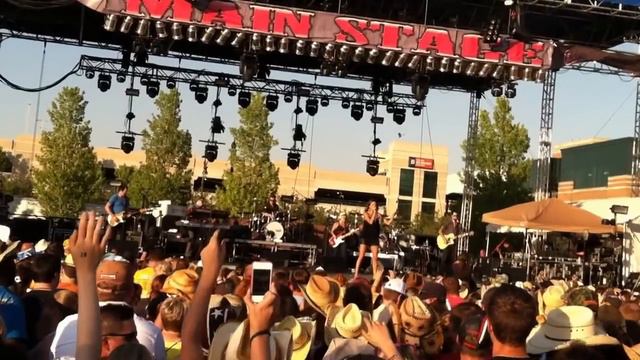 Jana Kramer - Why You Wanna смотреть онлайн