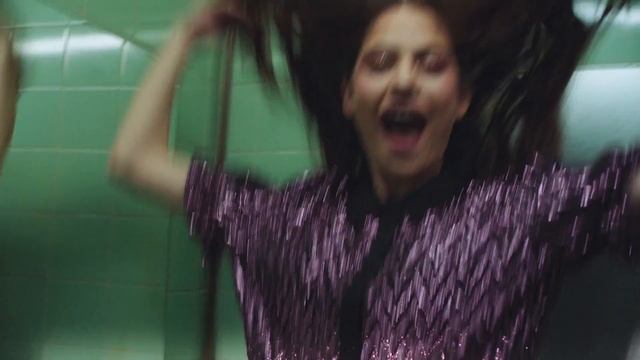 instax_Don't just take, give_Hero film instax SQUARE SQ1 смотреть онлайн