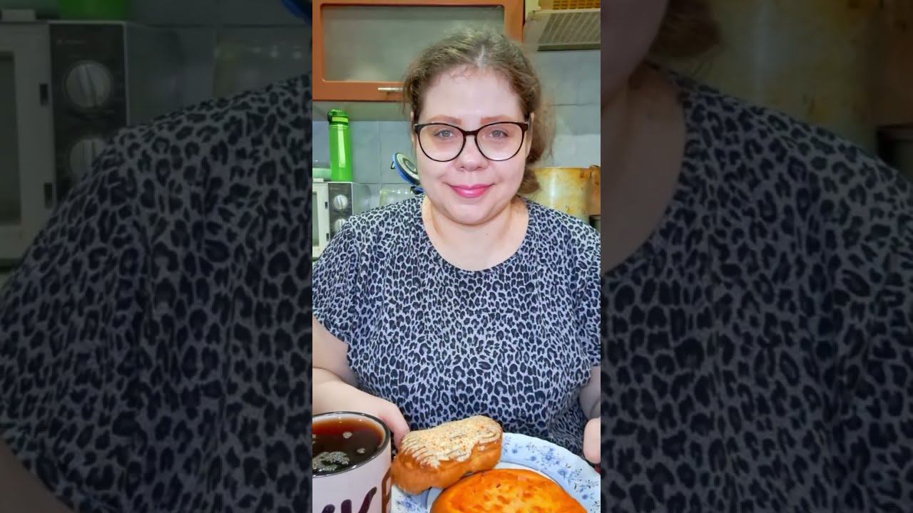 Мукбанг с мужем/Мини Пицца, Эклеры