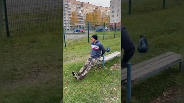 Дожди прекратились - значит самое время упражняться и закаляться на уличных площадках !!! ? ? ?