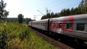 ЭП2К-059 со скорым поездом Москва - Хабаровск