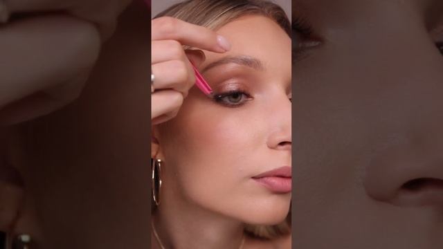 Как клеить накладные ресницы смотреть онлайн