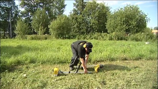 Обзор Травокосилки: CHAMPION T233, CHAMPION ET450, CHAMPION LM4133BS, CHAMPION EM4218 смотреть онлайн