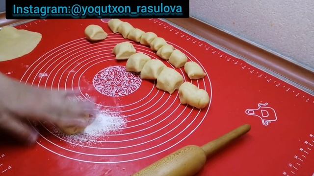 ПЕКУ УЖЕ ВТОРОЙ ДЕНЬ .ИДЕЯ НА ЗАВТРАК,ОБЕД И УЖИН! Этот рецепт заслуживает внимания! смотреть онлайн