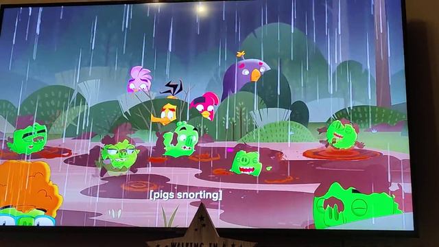 King Pig Minion Pigs Helmet Pig Foreman Pig and Chef Pig in Angry Birds Summer Madness