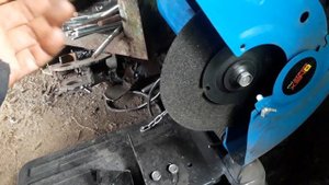 маятниковая дисковая пила