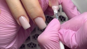 Почему скручиваются ногти?