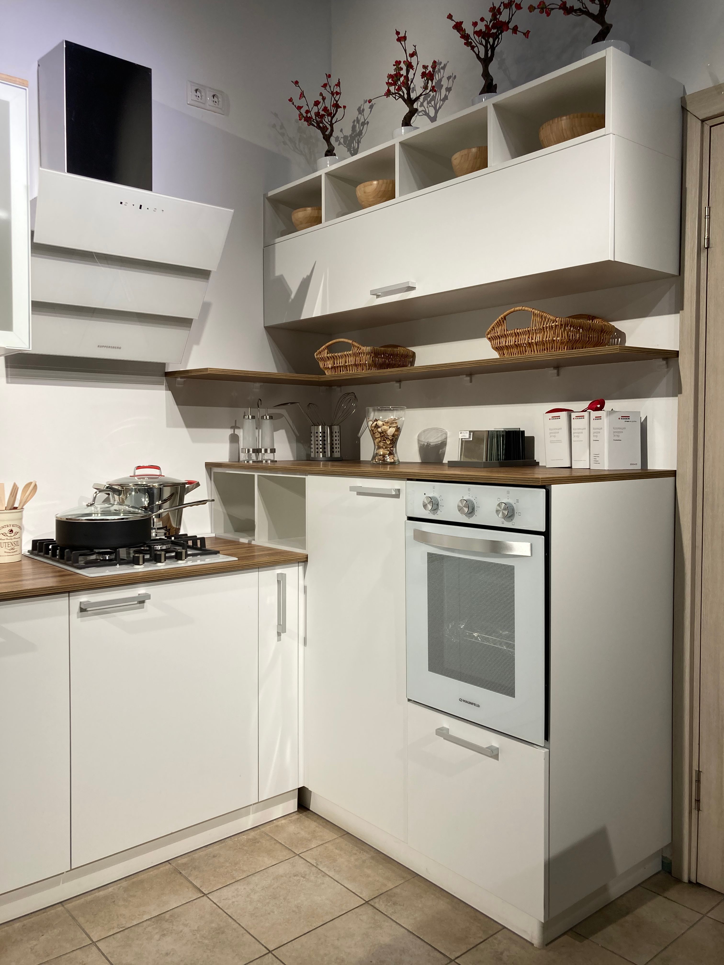 Кухня в скандинавском стиле. Выставочный образец. смотреть онлайн