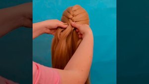 How To: Basic French Braid - Hair Tutorials. Как заплести косу с подхватами. Колосок пошагово