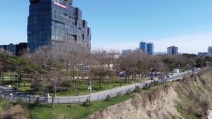 Полет над набережной Анапы. Начало апреля. Высокий берег.