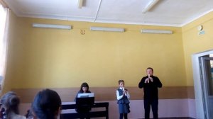 Под небом голубым, есть город золотой..., блокфлейта, Катя 8 лет