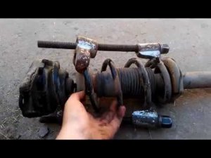 Как снять заднюю стойку и заменить пружину на Nissan Almera Tino!!