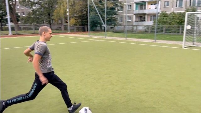 СЛУЧАЙНЫЕ ЗАДАНИЯ! [Футбольный Челлендж] Разные наказания смотреть онлайн