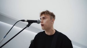 Sam Fender - Play God (Live) | Vevo DSCVR ARTISTS TO WATCH 2019