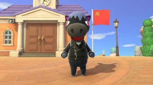 Роско поёт на фоне советского флага