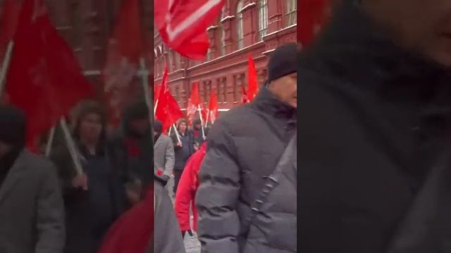 Москва, Красная Площадь / ВЛКСМ - 105!