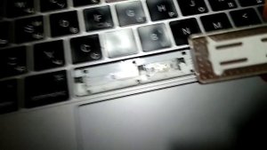 How to fix sticking spacebar on macbook 2016