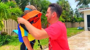 Сеня играет со смешными Лицами Веселый сборник для детей