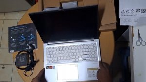 Unboxing of Asus Vivobook Model M1603Q - MM192W. Procesdor: AMD Ryzen 5 _ 11th generation
