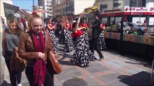 Танцы на улице Испания