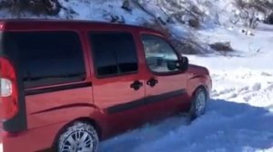 Фиат добло снег