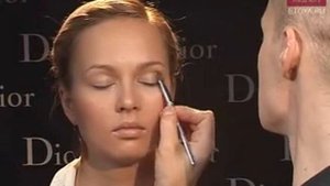 Офисный макияж от Dior