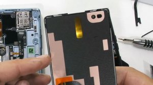 Складной Huawei Mate X2? - Разборка!