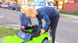 СОФИЯ КУПИЛА БОЛЬШУЮ МАШИНУ. БРАТЬЯ ТОЖЕ ХОТЯТ. СОФУНЬЯ ШАЛУНЬЯ