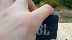 JBL GO 2 как включить Bass boost?