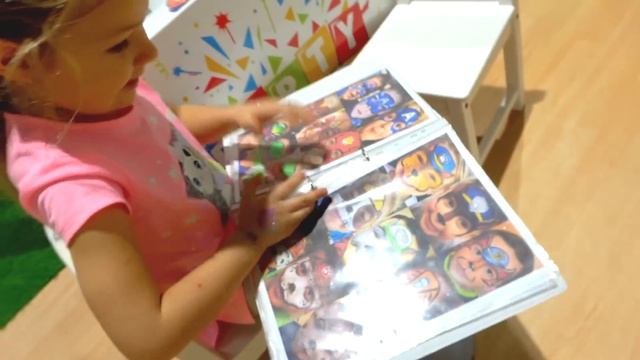 Diana and Roma have fun playing at the Indoor Playground for kids смотреть онлайн