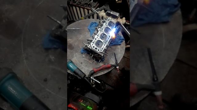 Сварка TIG+ фрезеровка ГБЦ смотреть онлайн