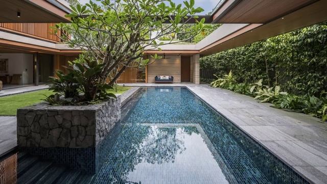 House Design Around A Biophilic Courtyard With A Fine Collection Of Frangipani Trees смотреть онлайн