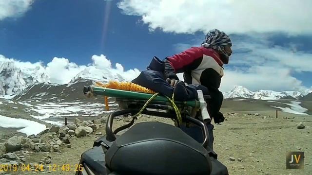 Gurudongmar Lake❤️ it's to easi || 4th time Up and down with pillion || Jarus Vlogs смотреть онлайн